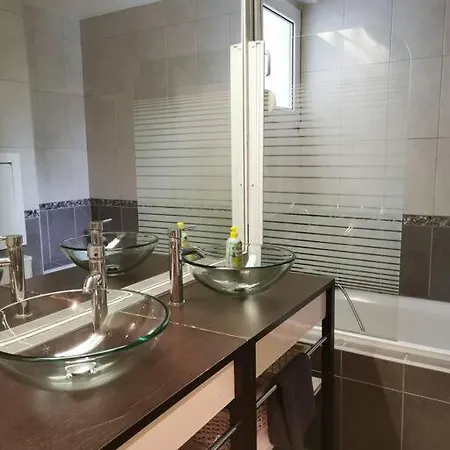 Appartement Cosy à 10 Min Du Centre De *